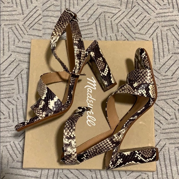 MADEWELL Ankle-Strap Sandals - Picture 5 of 8